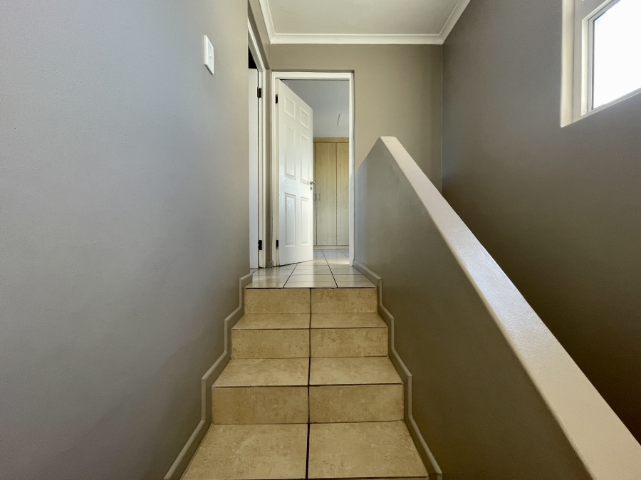 3 Bedroom Property for Sale in Villa Diamante Western Cape